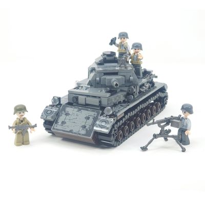 General Jim's WWII Panzer IV Tank Building Blocks Set 596-Piece German Military Model with Historical Detailing, Compatible with Major Brick Brands