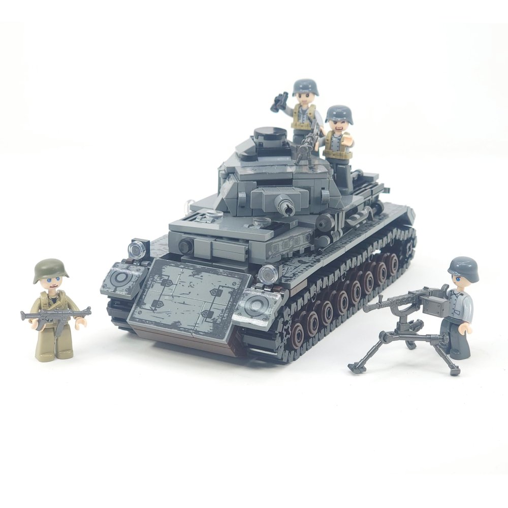 General Jim's WWII Panzer IV Tank Building Blocks Set 596-Piece German Military Model with Historical Detailing, Compatible with Major Brick Brands