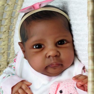 Pinky Lifelike Black Reborn Baby Doll Girl 20 Inch Baby Soft Body Realistic Newborn Baby Dolls African American Real Life Baby Dolls Cloth Body Dolls Toy for Kids Age 3+