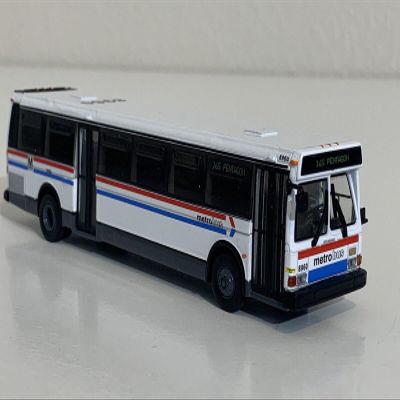 Grumman 870 Transit Bus-DC Metro Bus Livery Iconic Replicas 1/87 Scale New in The Box 5" Long Price $56.95 Delivery $4.25
