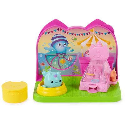 Spin Master Gabby's Dollhouse Kitty Narwhals Carnival Room, with Toy Figure, Surprise Toys and Dollhouse Furniture, Kids Toys for Girls & Boys 3+