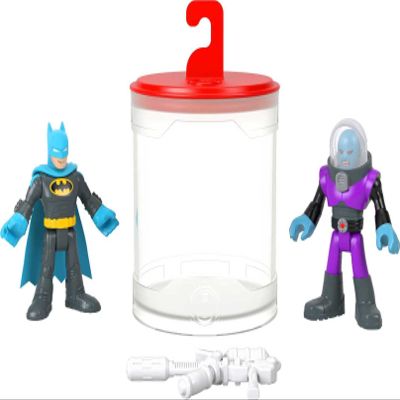Fisher-Price Imaginext DC Super Friends Batman Toys, Color Changers 3-Piece Figure Set with Mr. Freeze for Preschool Kids Ages 3+ Years