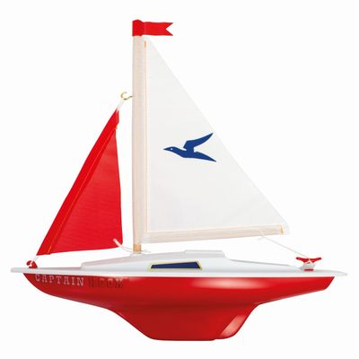 GNTHER FLUGSPIELE 1829 Sailing Boat Captain Hook, Approx. 24 x 31 cm, Sailing Boat with Adjustable Mainsail, Painted Wooden Deck and Special Paint, for the Bathtub, Garden Pond and Swimming Lake