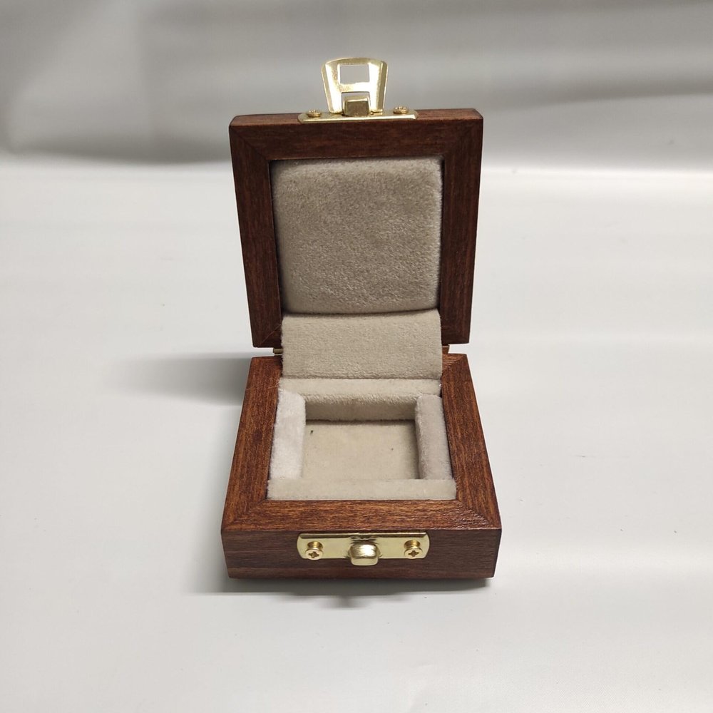 Personalised Gold Pound Wooden Case with Engraving Gift Idea for Christening (BIA)