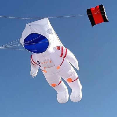 Soft Inflatable Astronaut Kite Line Laundry for Adults Outdoor Fun Nylon Kite Pendant