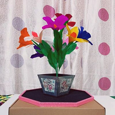 ZQION Appearing Potted Flower Tray Magic Tricks Magician Stage Illusions Gimmicks Mentalism Props Feather Flower Appearing Magia