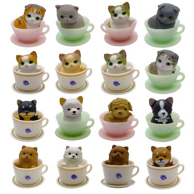 Kayzyue 8 Pcs Cat Dog Figurines Playset Realistic Detailed Plastic Puppy Kitten Figures Coffeecup Pets for Cake Toppers Christmas Birthday Gift Dollhouse Micro Landscape Craft Ornament