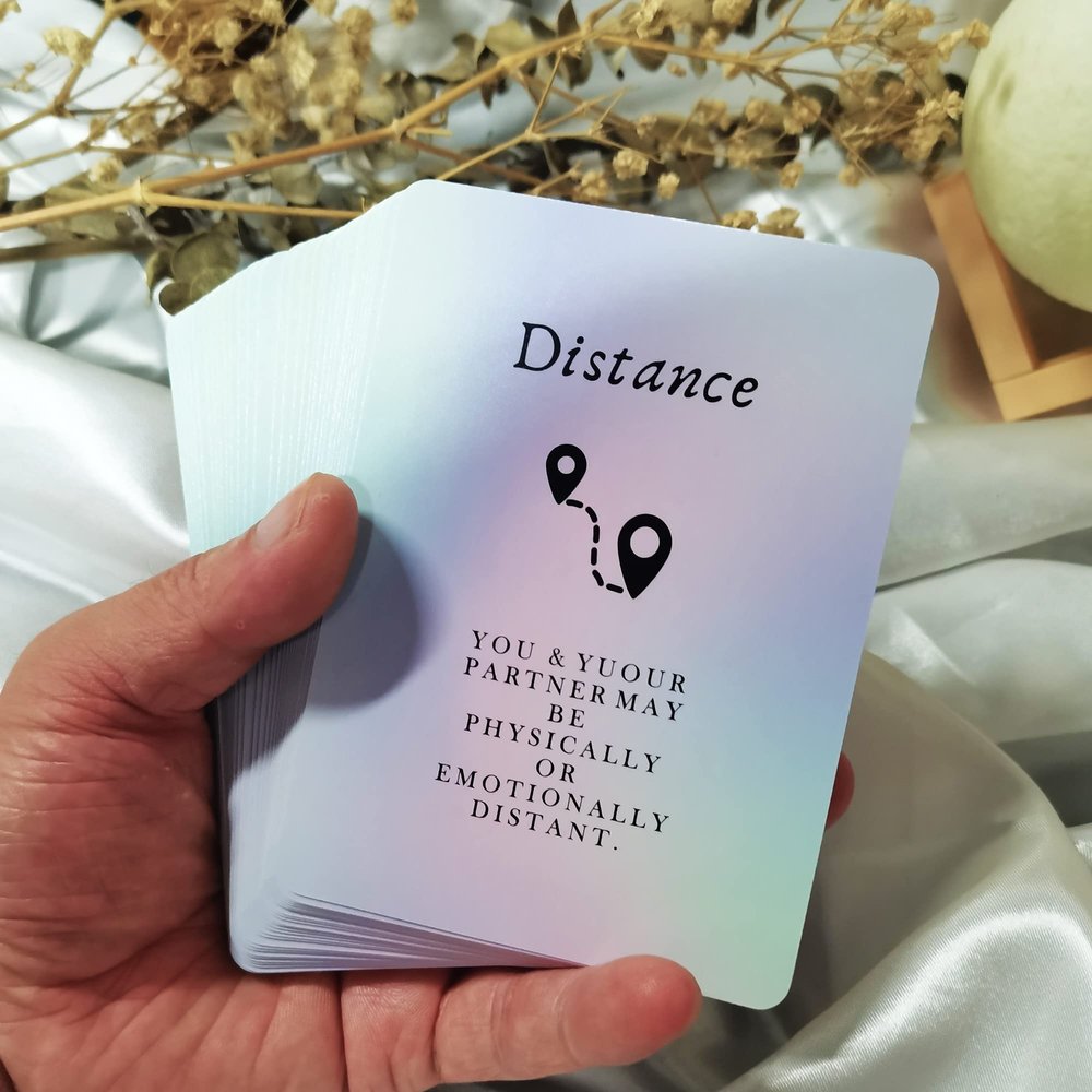 Han Yu Bowen Love Oracle Cards,Tarot Cards for Beginners Twin Flame Oracle Cards, Tarot Cards Decks with Meanings on Them Soulmate to Romantic Relationships(3.42  4.72")