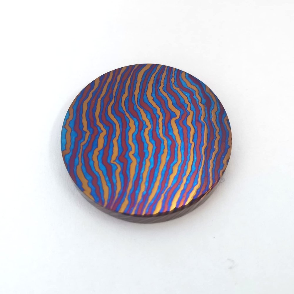 Titanium Damascus EDC Coin, Handmade Timascus Coin, Mokuti for Commemorative Collectors, Beautiful Souvenir, Novelty Piece, Odds and Ends, Handicrafts, Niche Decorations, Pendant Gifts