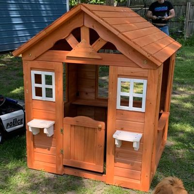 Wooden Playhouse for Age 3-6 Years Boy Girl, Outdoor Cottage Playhouse with Door, 2 Windows, 3 Serving Station, Shelf & Flowerpot Holder, Outdoor Garden Lawn Patio Yard Cottage for 3-6 Age Boy Girl.
