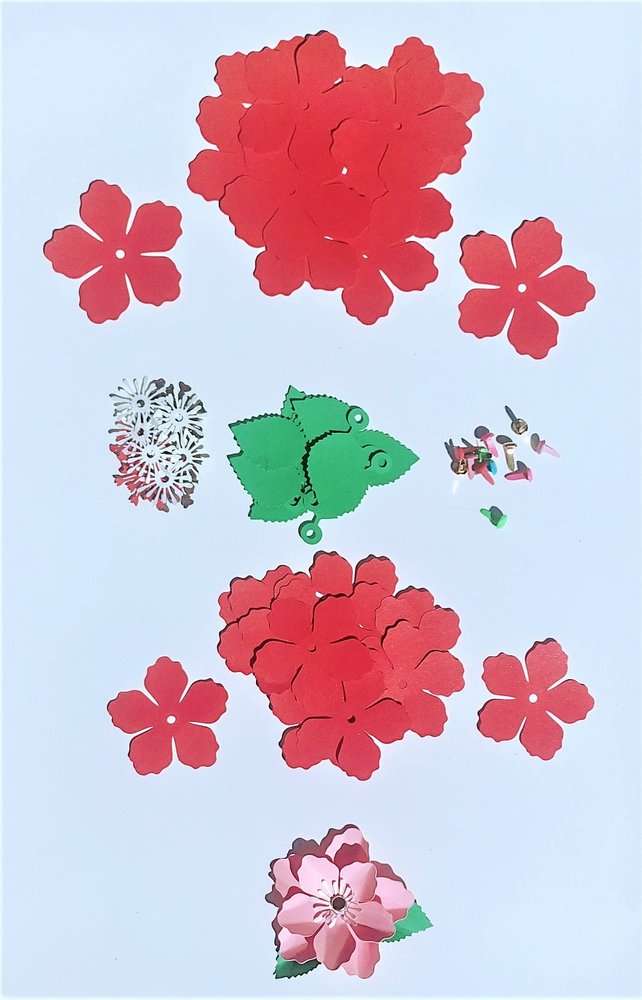 12 Small Paper Flowers Red/White