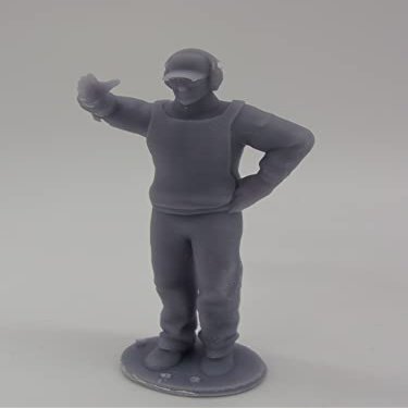 Greenhills TV Cameraman - Unpainted - 1:32 Scale - New - MACC570