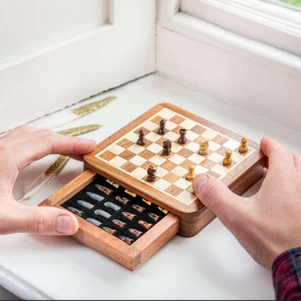 Star Handmade Personalised Luxury Chess Set-Mens Personalised Gift- Magnetic Wooden Chess Set- Travel Chess- Games for him - Birthday Chess Gift- (5 Inches)