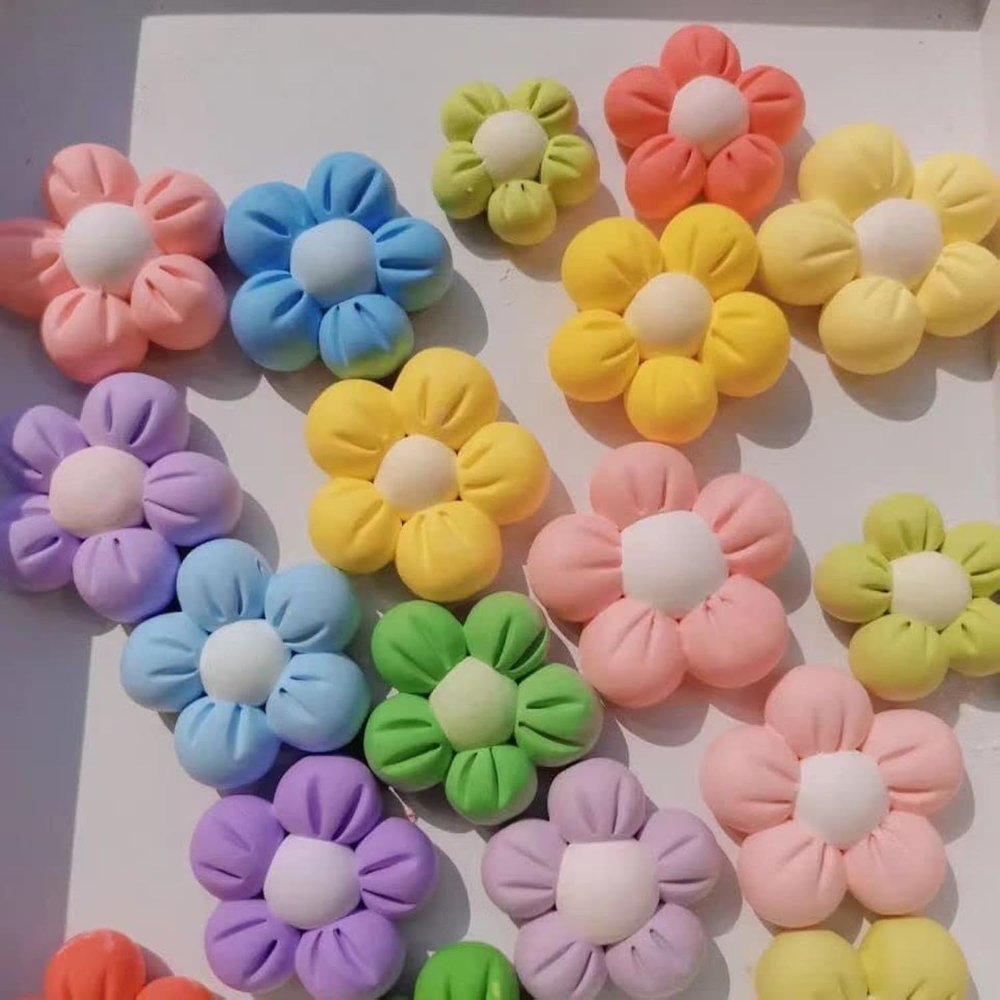 Yuxuanish 30pcs of DIY Finished Clay Flower,3cm-5cm Handmade Finished Clay Flowers,DIY Perpetual Flower (Rainbow Series)