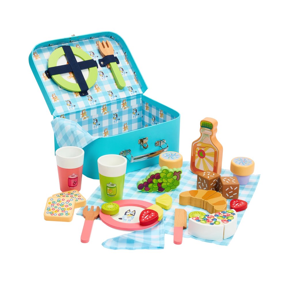 8th Wonder Wooden Bluey Toys Picnic Carrying Case, 30-Piece Picnic Basket Toy with Cutlery and Food Accessories, Outdoor Food Toys for Kids of Ages 3+