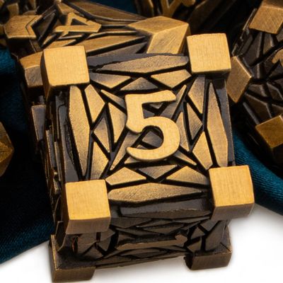 ARUOHHA DND Metal Dice Set Crystal Shards Dice with Gift Box, 7PCS Antique Gold Polyhedral Dice RPG Role Playing Game Handmade 6 Sided D and D Dice Set D20 D12 D10 D8 D6 D4