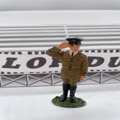 Greenhills F1089 Track Side Metal Army Major Figure for Scalextric Carrera etc 1.32 Scale - New