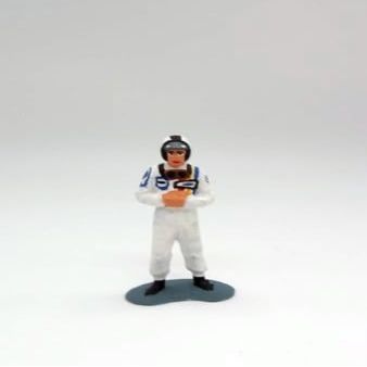 F909 - Greenhills Vintage F1 Race Driver for Scalextric Carrera 1.32 Scale - NEW