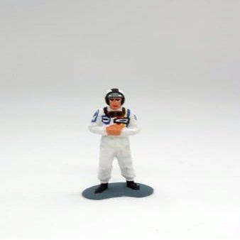 F909 - Greenhills Vintage F1 Race Driver for Scalextric Carrera 1.32 Scale - NEW