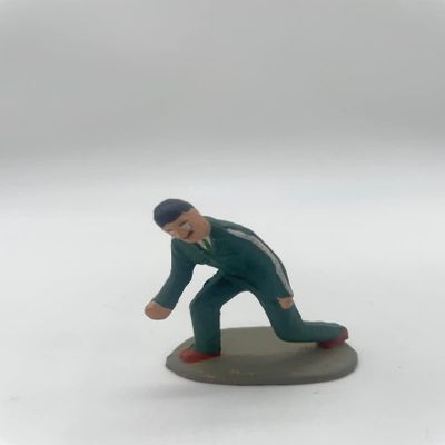 F717 - Greenhills Crouching Mechanic for Scalextric Carrera 1.32 Scale - NEW