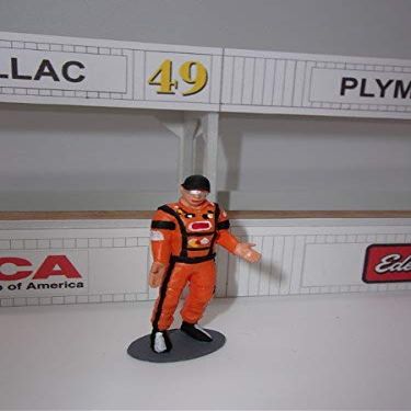 F755 - Greenhills F1 Racing Driver for Scalextric Carrera 1.32 Scale - NEW