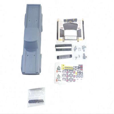 Carisma 16284 Sca-1e Coyote 2.1 Painted Body Set