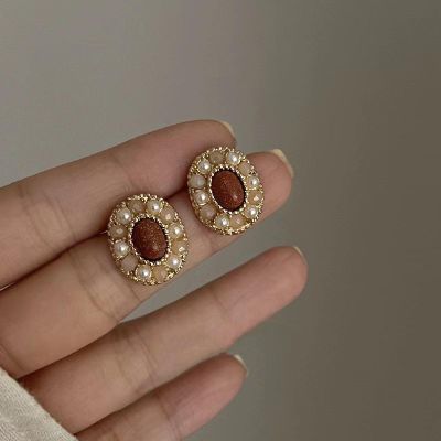 ELROAL Vintage Court Style Light Luxury, Super Shimmering Diamond-Set Flowers, Earrings, Temperament, Versatile Explosive Earrings Women 2271
