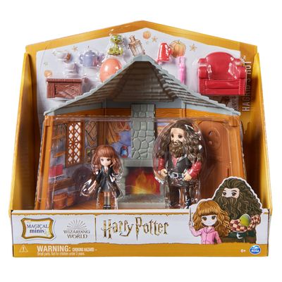 Wizarding World, Harry Potter Playset, Hagrid's Hut with 2 Figures and 9 Doll Accessories