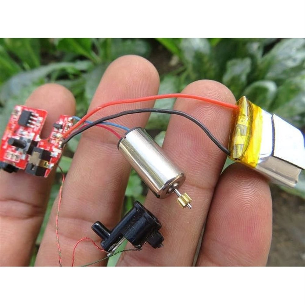 DELFIT Hobby Torque Quadcopter Motor Strong Magnetic Model Airplane 816 Coreless Motor with Circuit Board, Battery Slice 3.7V for DIY Drone Engine Science