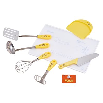 KAI KAI KITCHEN RC5064 Children's Knife, Intermediate Use, Giza Blade, Cutting Board, Ladle, Turner, Rattle, Masher, Scraper, Cookware, 7-Piece Set, Dishwasher Safe, Little Chef Club, Yellow, Made in
