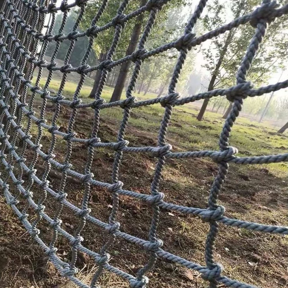 Outdoor Climbing Net for Kids and AdultsPlayground Play Safety Net - Climbing Cargo Net with 800lbs Weight Capacity, for Swing Set, Tree House, Climbing Rope Ladder(Size:1m*4m)
