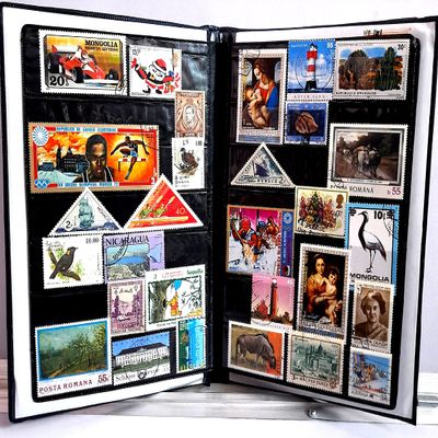 PVC Stamp Album + 100 Different All Large/Commemorative World stamps set