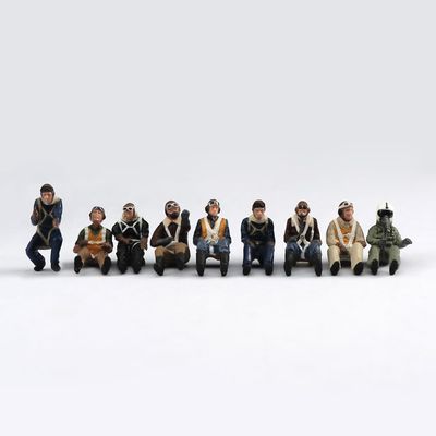 1:48 Scale Miniatures People Figurine WWII Pilot Hand Painted Tiny People Resin Diorama Action Figure for Cars Vehicles Model (9pcs Pilots Set)