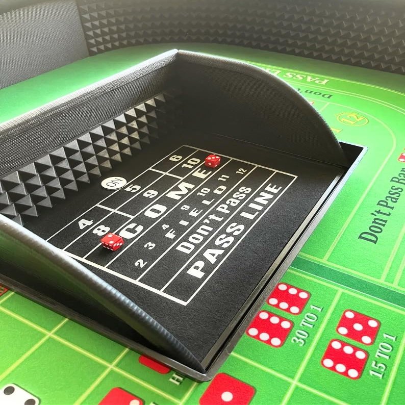 Mini Craps Table / 17" x 12" x 6" / Rubber Diamond Walls