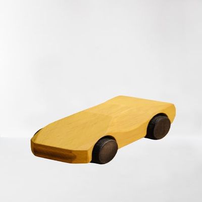 Wooden toy car (yellow)