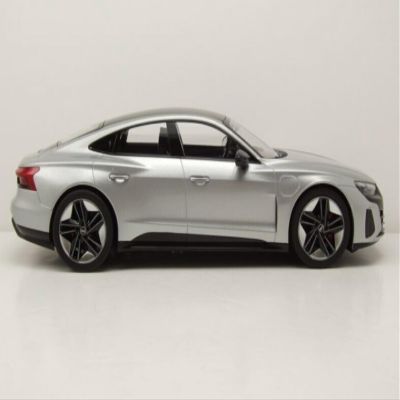2022 Audi RS e-tron GT 1:18 Scale Special Edition diecast car Model Collection