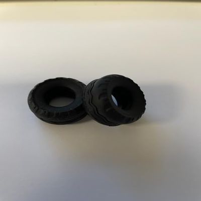 Greenhills Repro Griptrack tyre pair for Scalextric Datsun 4 x 4 trucks - NEW - G3640-1