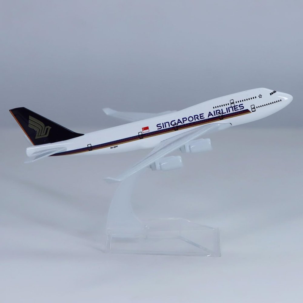 yuanpulalala 1/400 Boeing B747 16cm Singapore Airlines Metal Aircraft Model Collection Display Gift