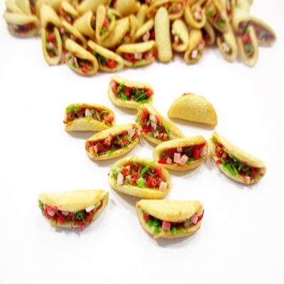 Wonder Miniature Lot 10 Loose Beef and Salad Taco Dollhouse Miniatures Food Bakery 16689