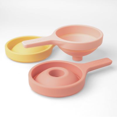 Inspire My Play 3 x Coral Silicone Collapsible Funnels for Kids - Sensory Play Funnel Toys for Kids - Pouring Toys for Toddlers - Food Safe Sensory Bin Tools and Accessories