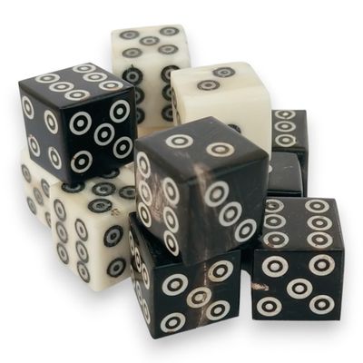 Cords Essentials D6 Viking/Medieval Betting Bone and Horn Dice Set of 12 Pcs - 9/16 Inch (14-15 mm) Thick