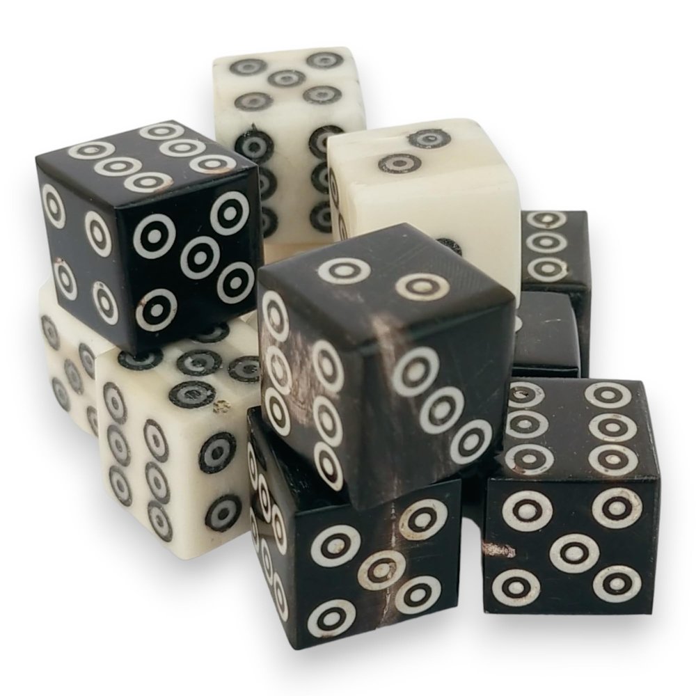 Cords Essentials D6 Viking/Medieval Betting Bone and Horn Dice Set of 12 Pcs - 9/16 Inch (14-15 mm) Thick