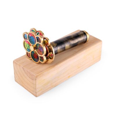 AL QAYIM Premium Handcrafted Brass Kaleidoscope - Vintage Aesthetics - Perfect 3D Mirror Lens for Friends, and Family - Ideal Gift for Valentines Day and Christmas (Big Flower)