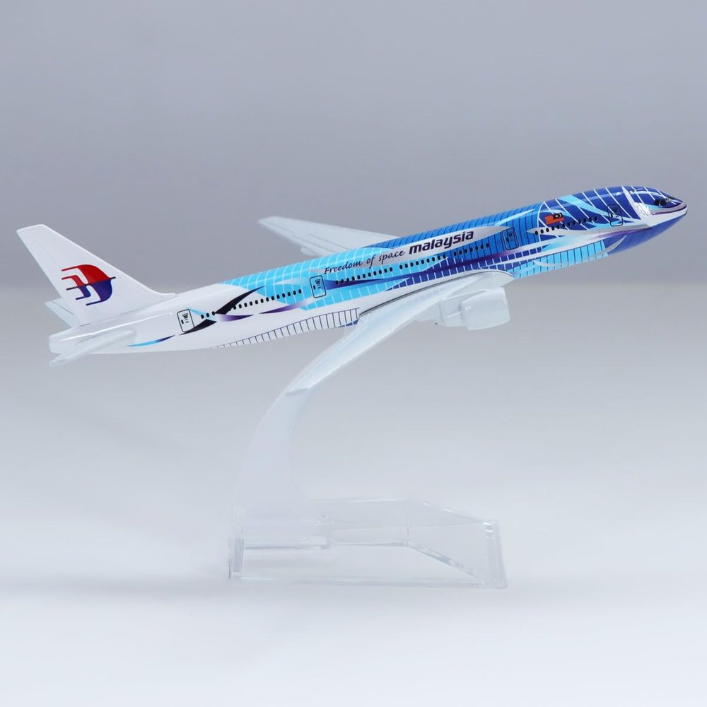 yuanpulalala 1/400 Boeing 16cm Aircraft Model B777 Malaysia Wave Line Air Metal die-Casting Static Collection and Display Gift