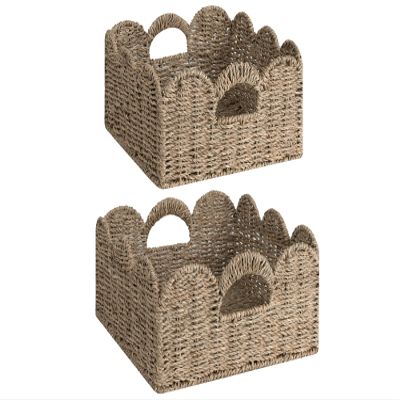 StorageWorks Scalloped Wicker Basket, Hand-woven Rattan Baskets with Built-in Handles, Seagrass Basket for Organizing and Decor, 2 Pack