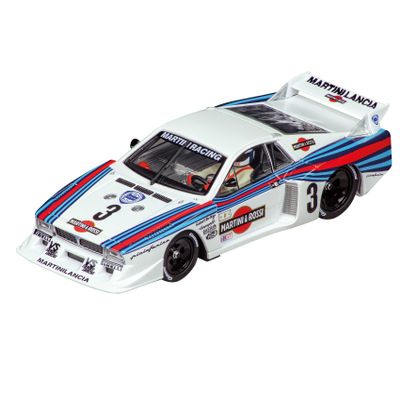 Carrera 27734 Lancia Beta Montecarlo Turbo Martini Racing No.8 1981 1:32 Scale Analog Slot Car Racing Vehicle Evolution Slot Car Race Tracks