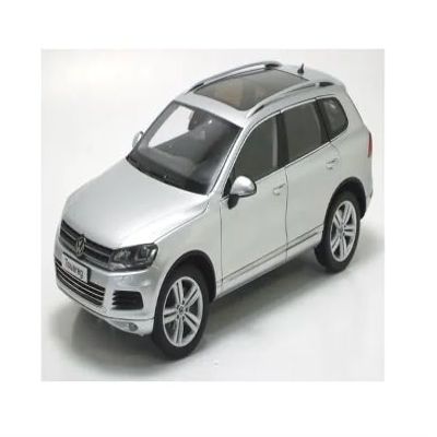 2010 Touareg V6 FSI Cool Silver Metallic 1/18 Diecast Car Model by Kyosho 08821CS