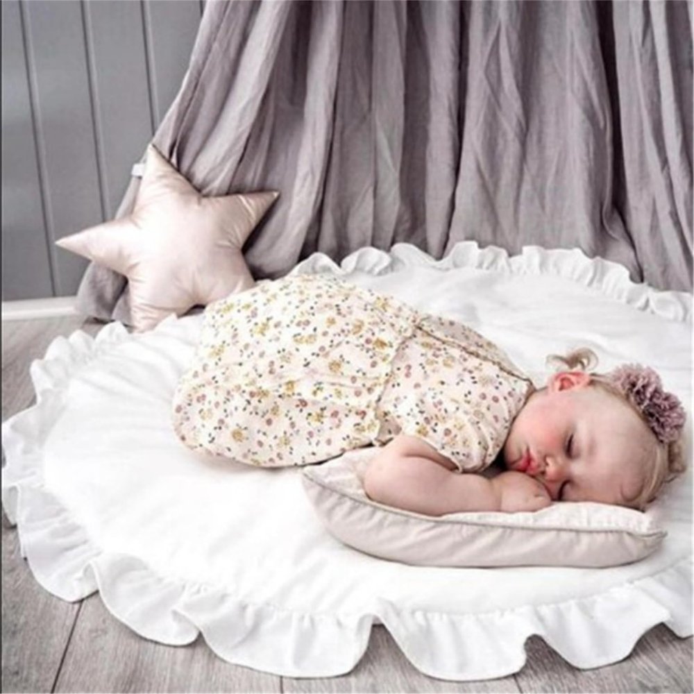 Apioiqa Soft Cotton Baby Rug White Baby Round Play Rug for Floor Washbale Crawling Mats Ruffled Tummy Time Mat Nursery Rug for Kids Children Toddlers White