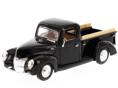 1940 Pickup Truck Black 1/24 Diecast Model Car by Motormax 73234black