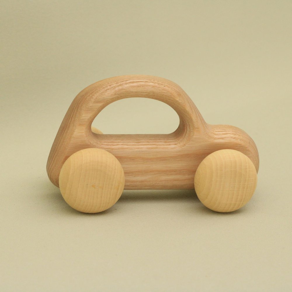 Free Shipping Natural Baby Car Retro I, LBC41 : Eco-Friendly Gift with Montessori and Waldorf Educational Influence Lotes Toys Baby Gift